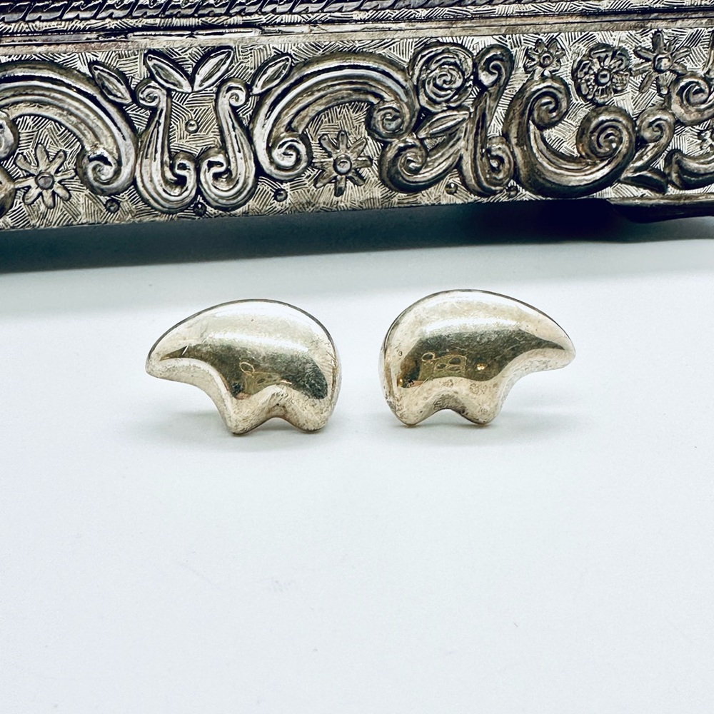 Vintage Silver Native Totem Bear Earrings